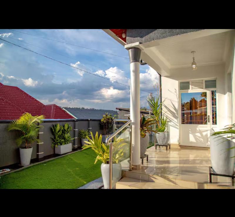 PENTHOUSE MPINGA RIMWEe - image 1