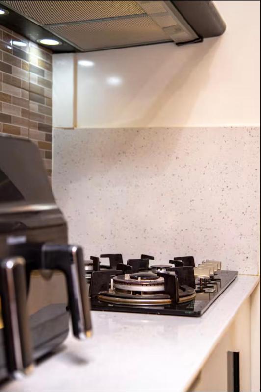 PENTHOUSE MPINGA RIMWEe - image 10