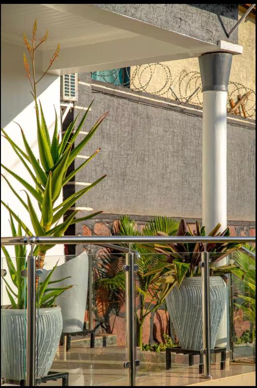 PENTHOUSE MPINGA RIMWEe - image 14
