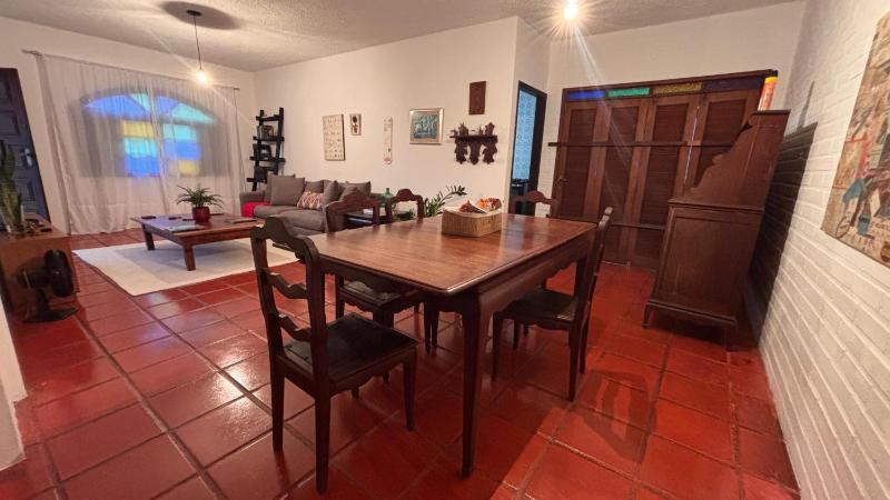 Casa da Vila charmosa e espaçosa fica a 150 metros da praia das castanheiras - image 28