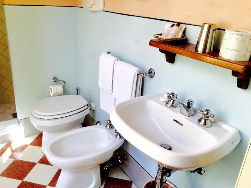 Classic Double or Twin Room image 2