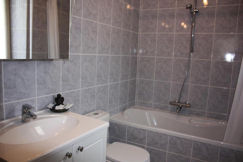 Triple Room image 3