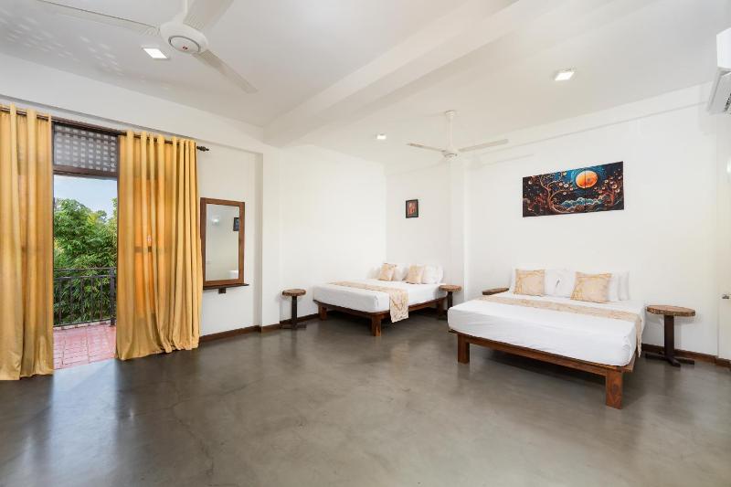 Luminara Sky Lounge with Pool near Ahangama Beach - image 15