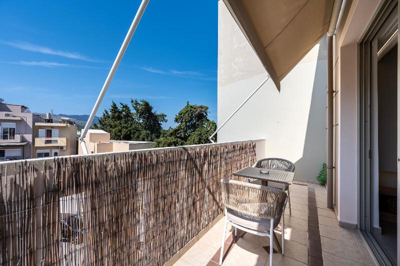 Aelia City Suites - image 28