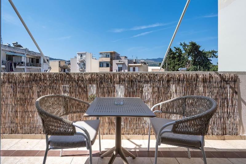 Aelia City Suites - image 32