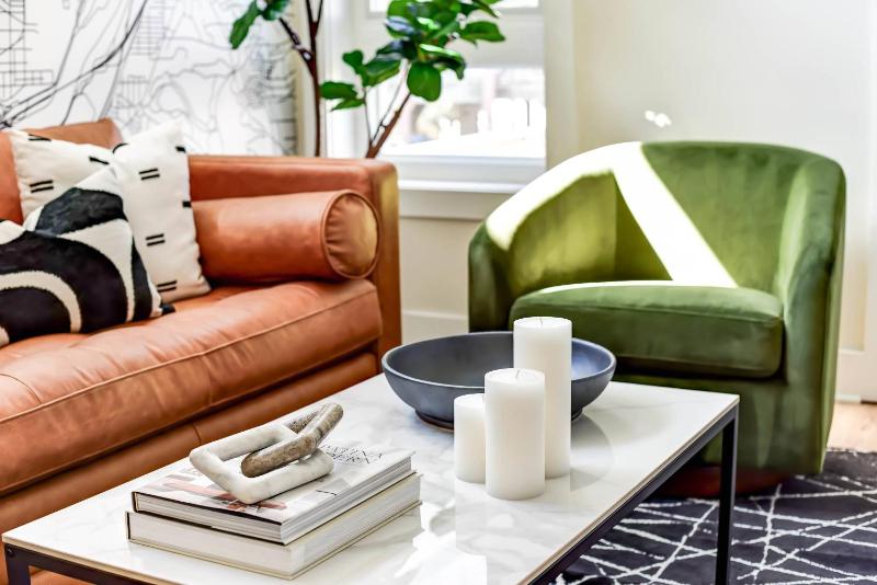 Luxury 12-BR DC Mansion- Rooftop Patio -Sleeps 28 - image 6