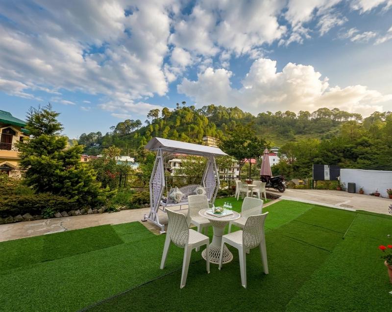 Himalayan View Retreat Kasauli Operated By Evening Sky Hotels - image 26