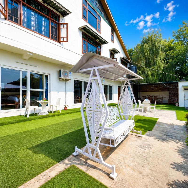 Himalayan View Retreat Kasauli Operated By Evening Sky Hotels - image 21