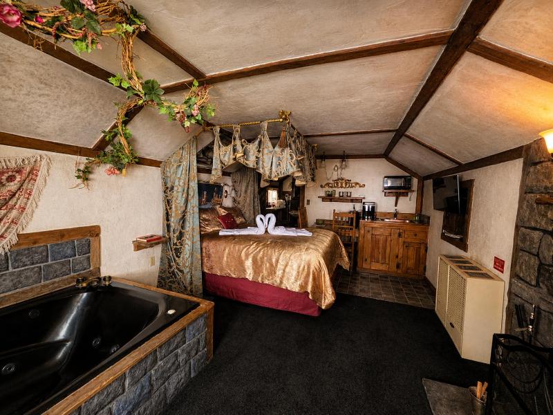 Castle Wood Cottages - image 43
