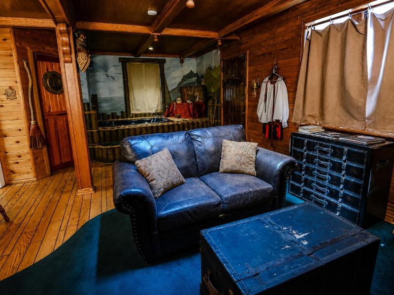 Castle Wood Cottages - image 28