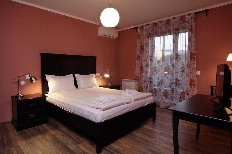 Standard Double Room image 1