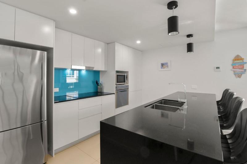 Aqua View 504 29 Canberra Tce Kings Beach - image 9