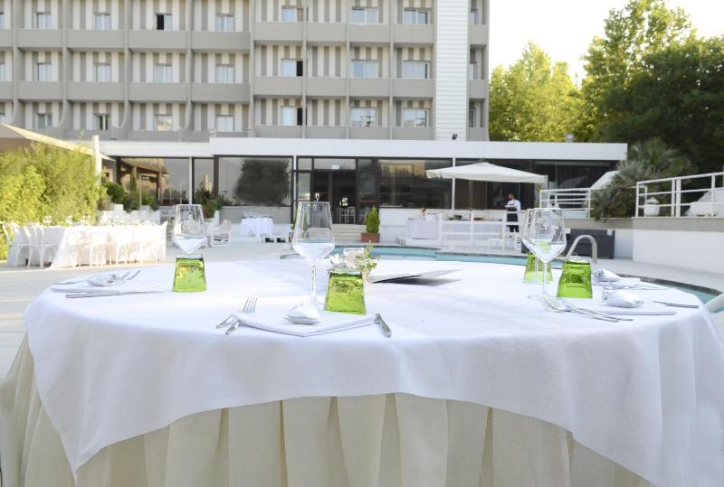 Oxygen Lifestyle Hotel - image 28
