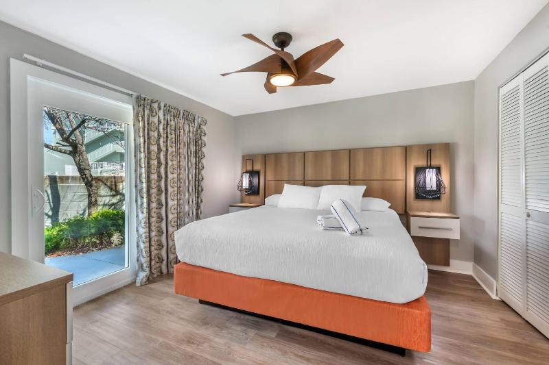 Coconut Palms Beach Resort II an Ascend Collection Hotel - image 46