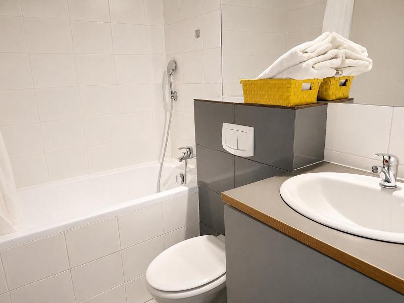 Victus Apartamenty Kamienica Grottgera by Noclegi Renters - image 29