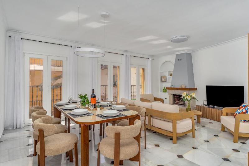 Fuengirola Beach & City Center Apartment - image 20
