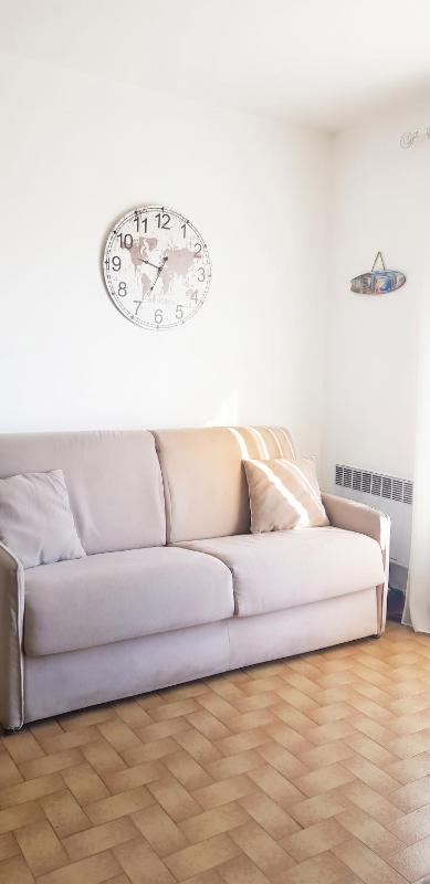 Appartement charmant à Fleury - 30 m² - Vue sur la mer - image 6