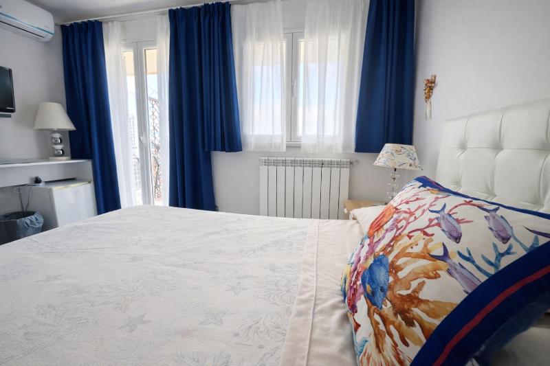 Blue Sky House - image 21