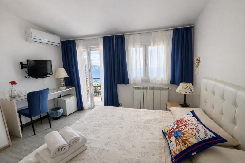 Blue Sky House - image 31
