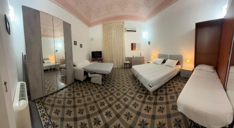 Crispi Accomodation B&B - image 33