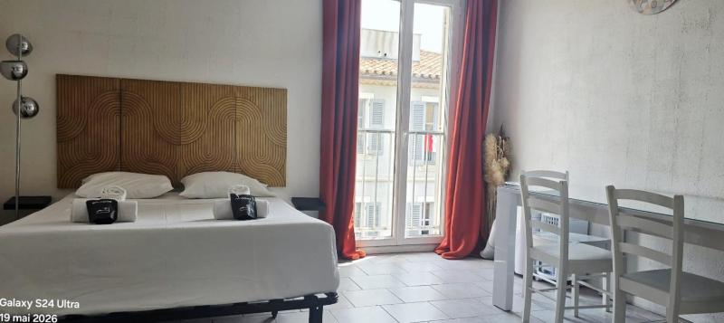 Charming studio in the heart of Saint-Tropez - image 14