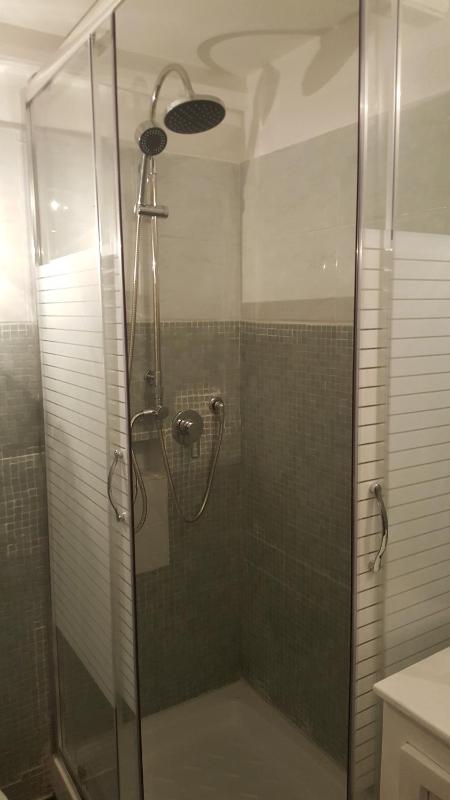Double Room with Private External Bathroom image 2