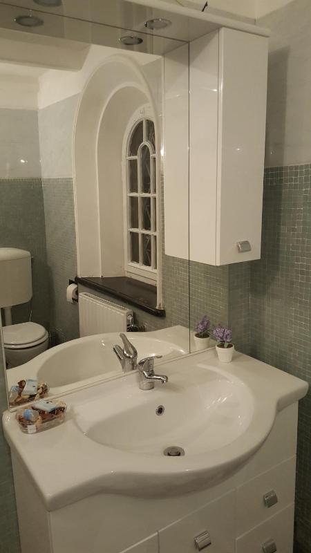 Double Room with Private External Bathroom image 3