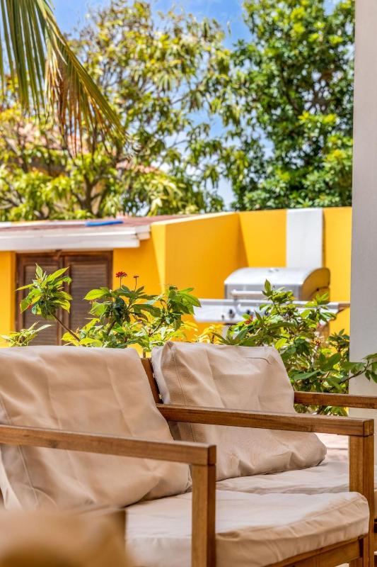 Casa Amarilla 8 mins from the beach - image 2