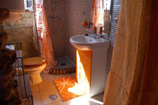 Double Room - Cave image 2