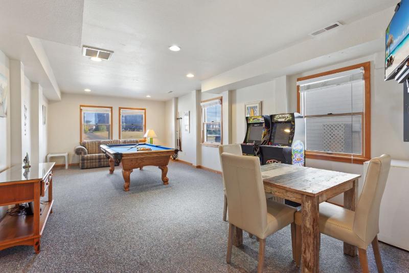 5208 - Beach Break - image 36