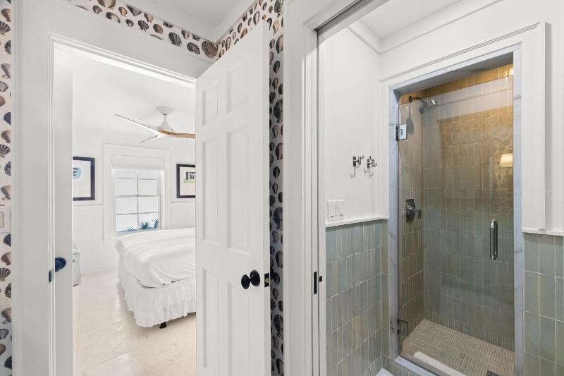 Hammock Cottage - image 23