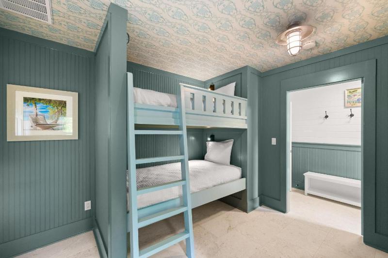 Hammock Cottage - image 7