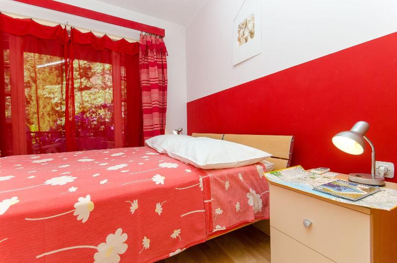 Apartment Green Rustic - image 13