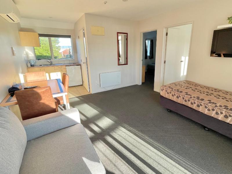 Amalfi Motor Lodge - image 19