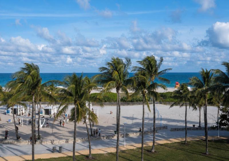 NEW Amazing large 4BR direct oceanfront Penthouse On Ocean Drive!! - image 8