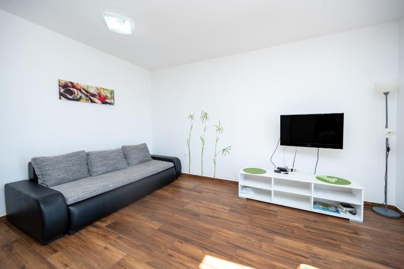 Apartments with parking space Novalja Pag - 25685 - image 23