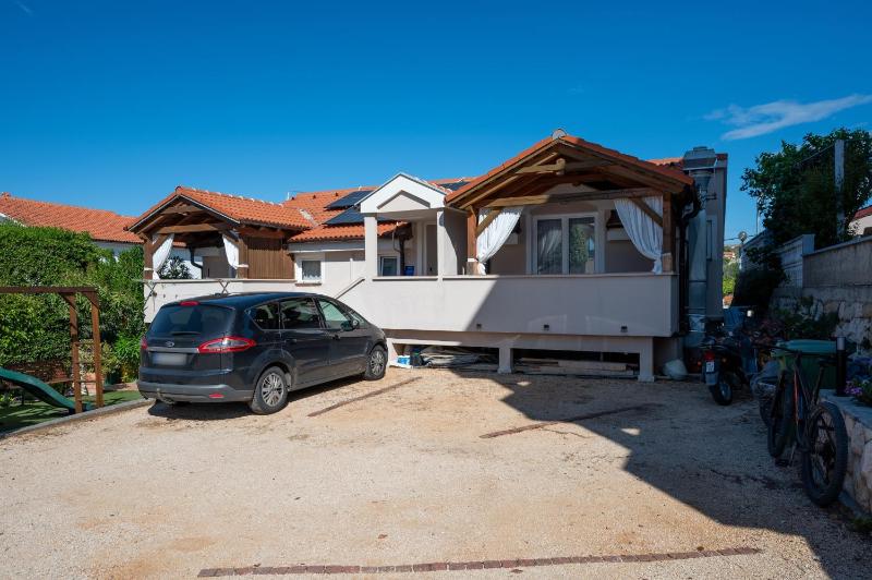 Apartments by the sea Lopar Rab - 27832 - image 40