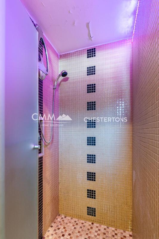 Sunny City Centre Suite - image 7