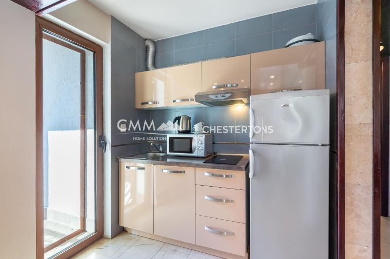 Sunny City Centre Suite - image 8