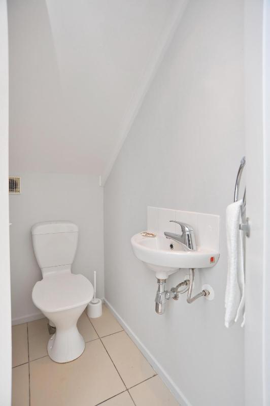 Riccarton 5BR 400m to Westfield Mall - Regents 94A - image 39