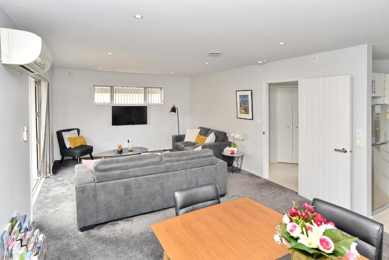Riccarton 5BR 400m to Westfield Mall - Regents 94A - image 32