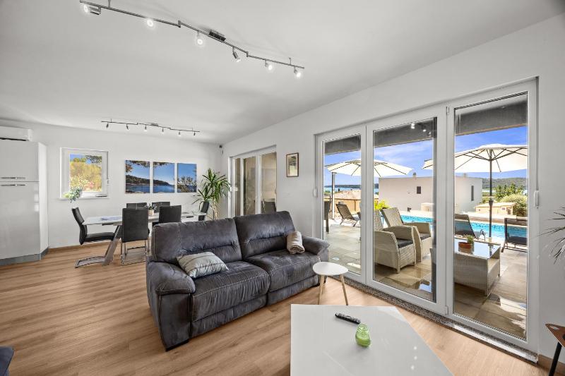 Villa Pura Vida with Sea View - image 32