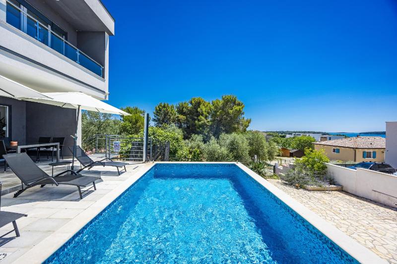 Villa Pura Vida with Sea View - image 17