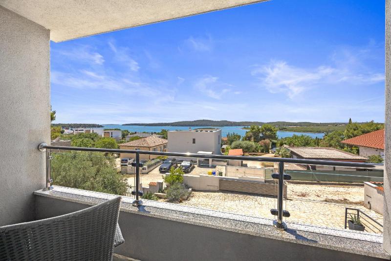 Villa Pura Vida with Sea View - image 28