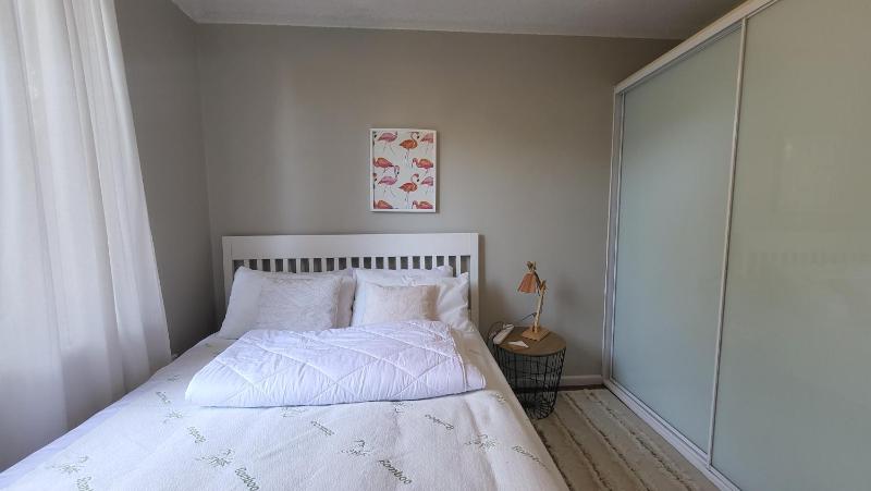 Bright 1 Bedroom Apartment in Lane Cove - image 10