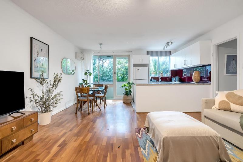 Bright 1 Bedroom Apartment in Lane Cove - image 8