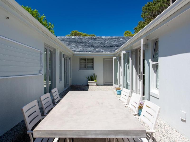 The Barn Style Cottage - image 9