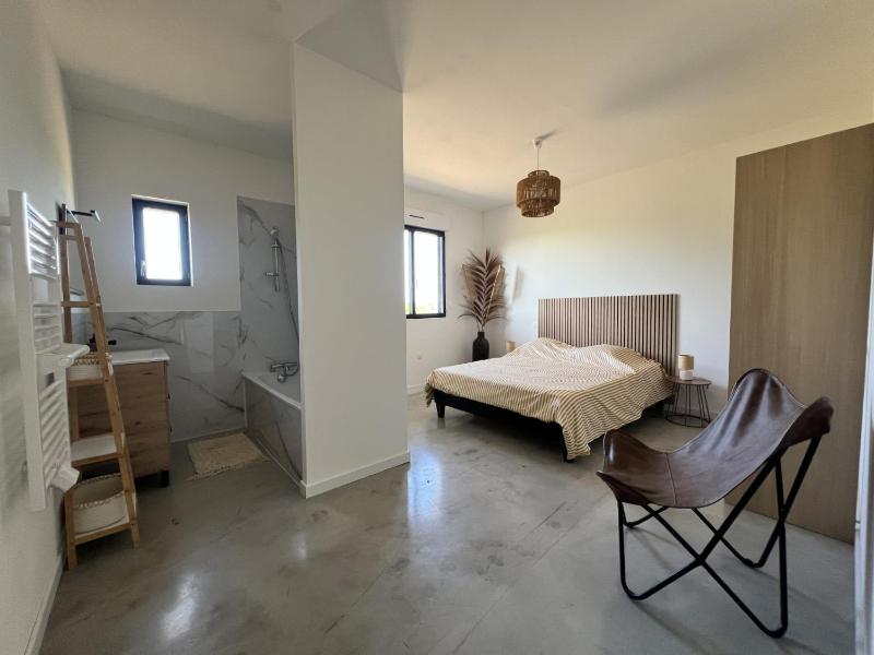 Grand appartement de plain pied au coeur du domaine viticole - image 2