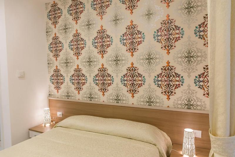 Double Room with Spa Bath image 3