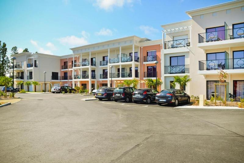 Coastal Stay with Pool in La Baule - image 14